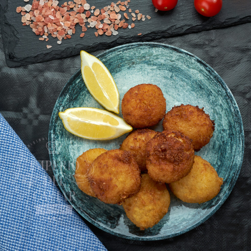 Croquetas con carne de cangrejo africano